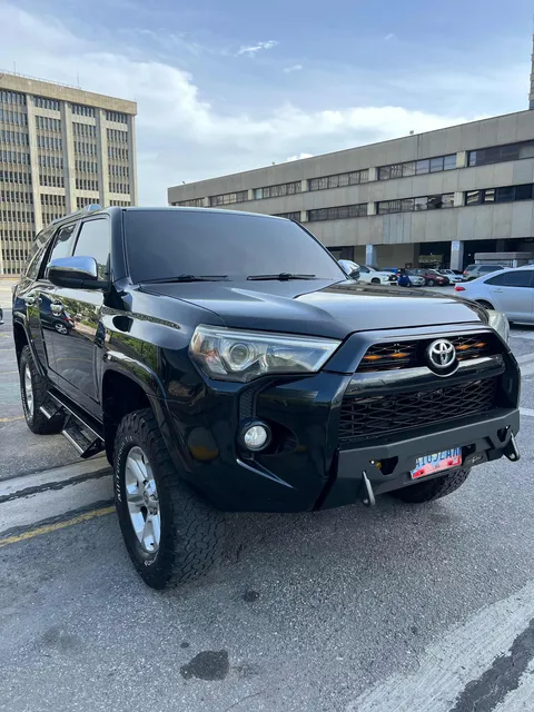 Toyota 4runner Sr5