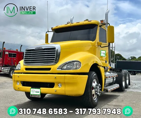 Freightliner Columbia Tractomula