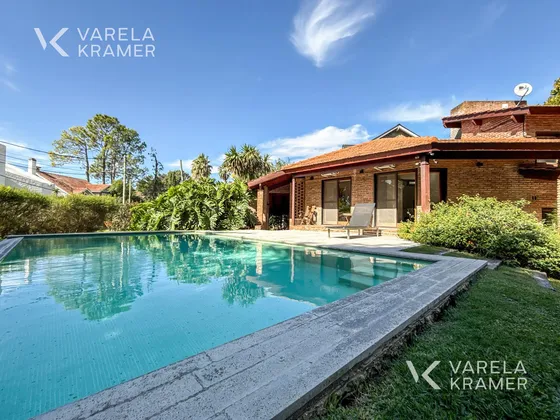 Casa En  Venta En El Club Naútico Escobar Con Pileta