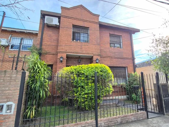 Venta Casa Multifamiliar, 3 Prop Troncos Del Talar