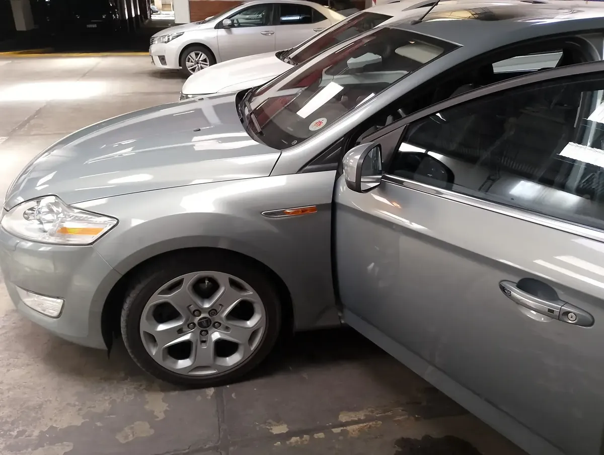 Ford Mondeo 2.0 Titanium Tdci 140cv AT