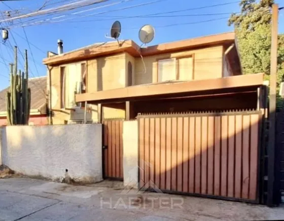 Casa En Arriendo De 5 Dorm. En Curicó