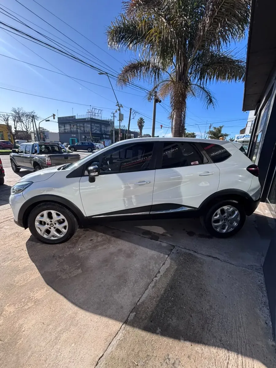 Renault Captur 2.0 Zen535774656306892806