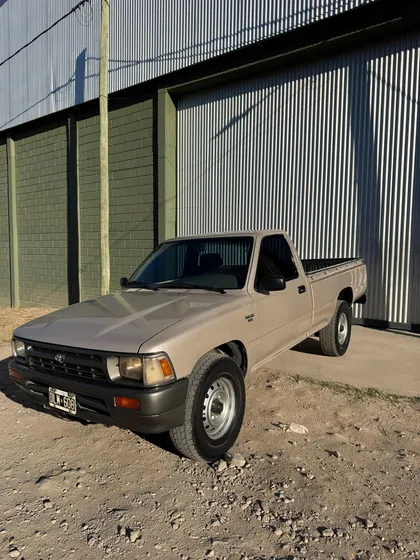 Toyota Hilux Pick-up 2.8 Cab Simple