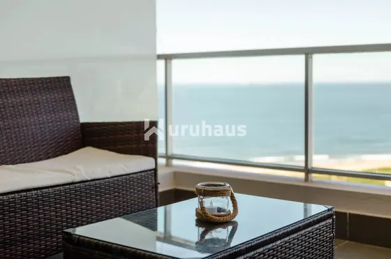Venta Apartamento Dos Dormitorios Punta Del Este Edifcio Wind Tower