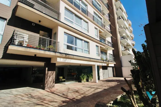 Departamento De 3 Ambientes Con Cochera Y Baulera En Castelar Norte Centro