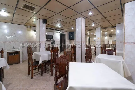 Local Comercial En Venta En Catia Cda 25-488 Yf