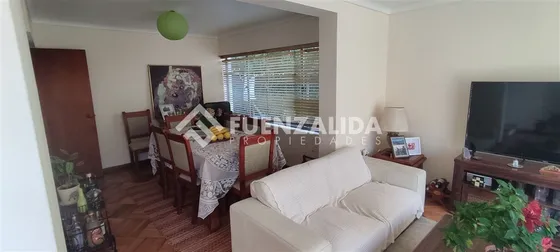Casa En Venta De 3 /d Y 2/ B En Viña Del Mar