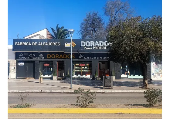Se Vende Local Comercial Centrico En Embalse