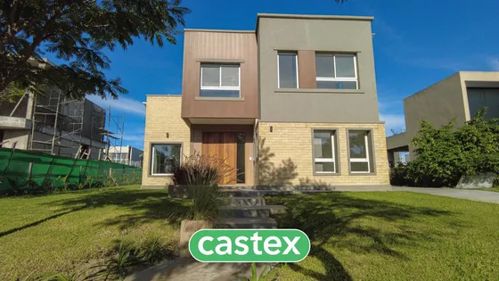 Casa En Venta En  Castaños, Nordelta