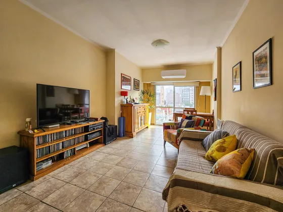 Departamento De 1 Dormitorio Con Comodín Y Balcón