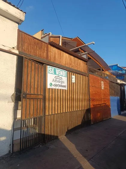 Casa En Avda Principal Villa Magisterio, Iquique 