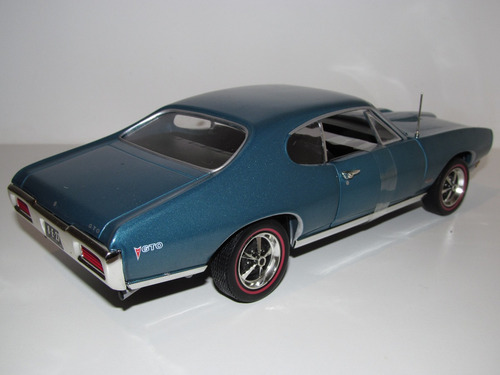 Pontiac Gto 1968 - Miniatura 1:18 Ertl - Caixa Original Azul Metálico