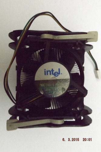 Cooler Y Disipador Intel Original C/núcleo De Cobre (Usado)
