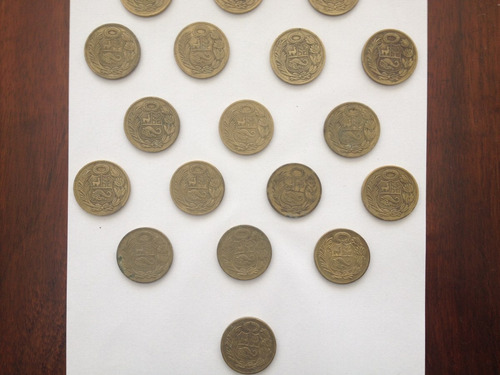 Monedas Antiguas Bronce Un Sol De Oro  1943 - 1965