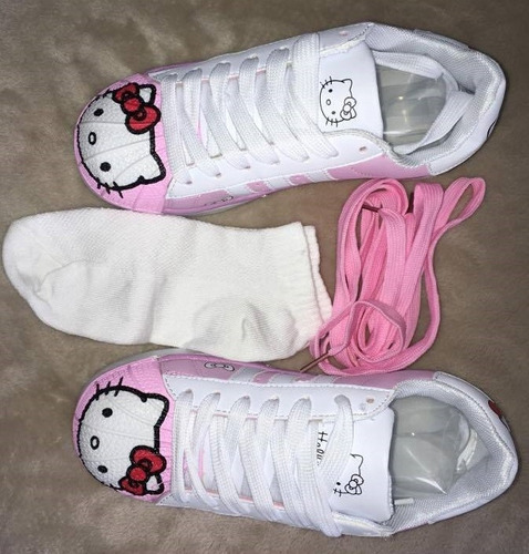 Zapatillas Mujer Hello Kitty Modelo adidas Talla 35