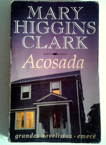 Mary Higgins Clark Acosada