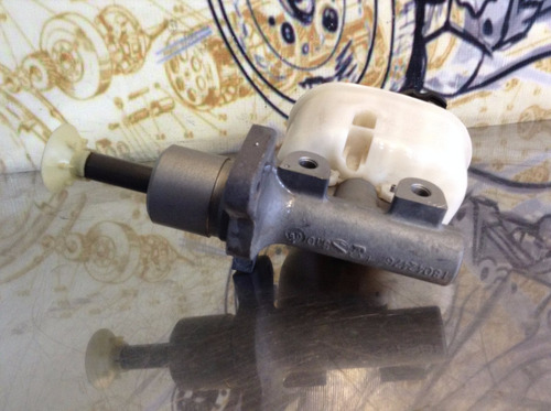 Bomba Cilindro Maestro De Freno C/dep Malibu Mod 03-07 Oem