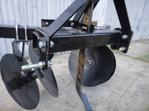 Bordeador - Alomador - Encanterador - Aporcador P/ Tractor