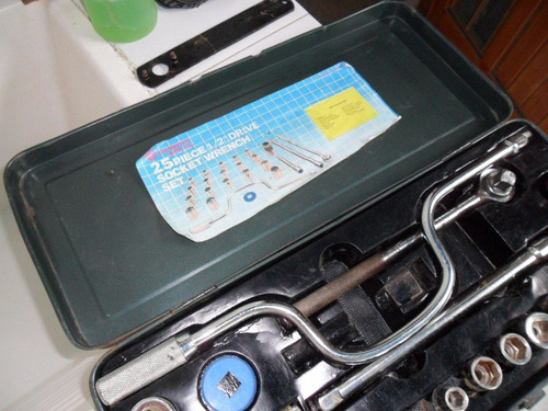 Herramientas Juego De Llaves Tubo Mas Accesoriosy Caja
