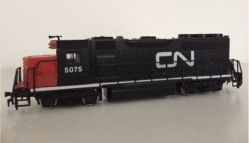 Locomotora Gp-40 - Bachmann - Canadian National Railway - H0