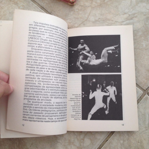 Livro Biblioteca Educação É Cultura Esportes - Lamartine P.