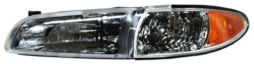 Par De Faros Chevrolet Grand Prix 2001-2002 C/base C/cuarto