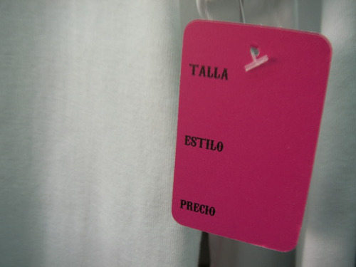 Imagen 5 de 5 de Etiqueta Color Perforada Para Ropa Con Talla Precio Estilo
