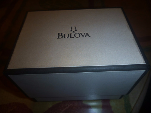Caja De Reloj Bulova Con Almohadilla Y Manual