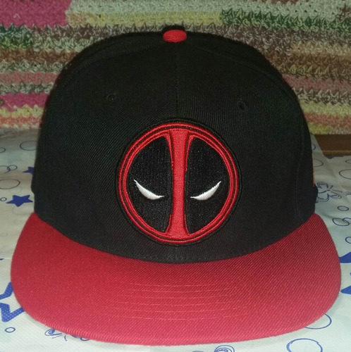 Deadpool Gorra Plana Snapback Marvel Comics +llaverodeadpool