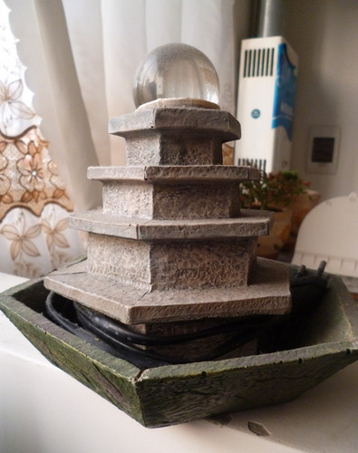 Fuente De Agua , Lampara Y Con Reloj De Ceramica A Corriente