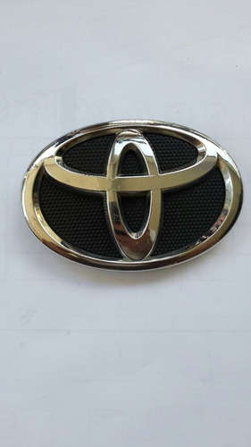 Logo Frontal Yaris Belta Original Casi Nuevo