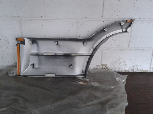 Imagen 2 de 4 de Platina Buche Puerta Trasera Derecha Chevrolet Gran Vitara