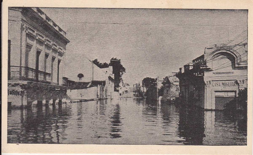 Antigua Y Curiosa Postal De Ciudad Inundada