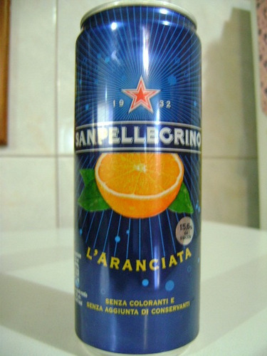 Lata De Jugo  Sanpellegrino Italiana L`aranciata