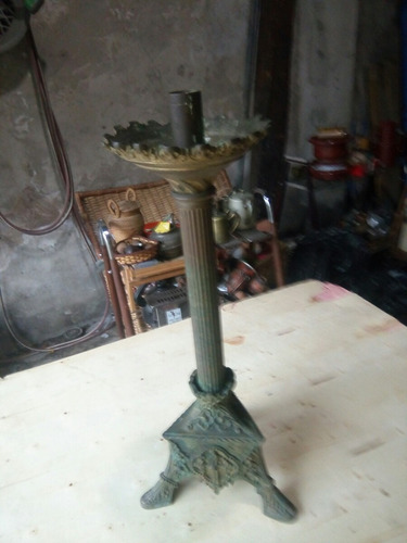 Candelabro De Altar Antiguo