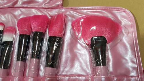 Imagen 5 de 7 de Set 24 Pinceles Profesionales Para Maquillaje Color Rosa