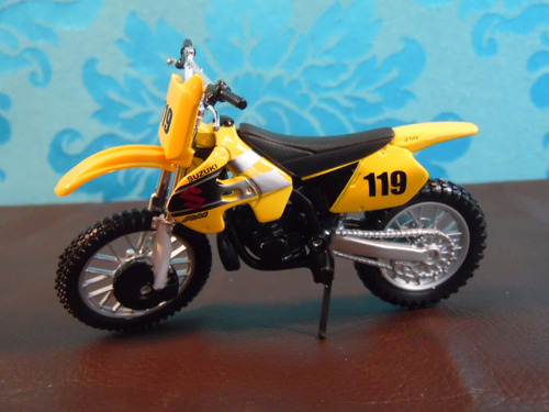 Motos Inesquecíveis - Suzuki Rm 250 - Edição 6