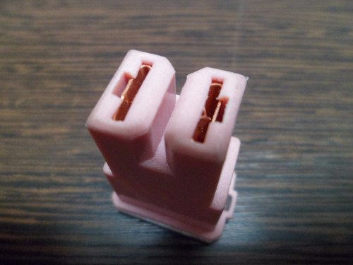 Imagen 5 de 5 de Fusible F.l.f.e Pala Hembra De 30 Amper Color Rosa