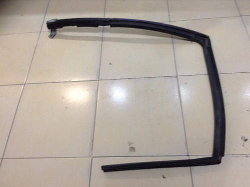 Hule Marco Guia De Cristal Puerta Trasera Izquierda Sentra
