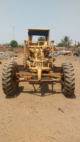 Imagen 2 de 10 de Motoconformadora Marca Caterpillar Modelo 12f Año 1978