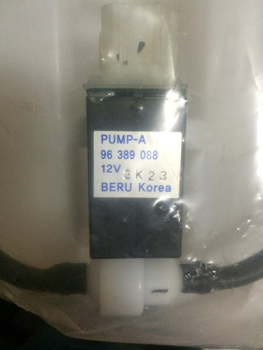 Imagen 2 de 6 de Envase Liquido Limpiaparabrisas Chevrolet Optra Original Gm