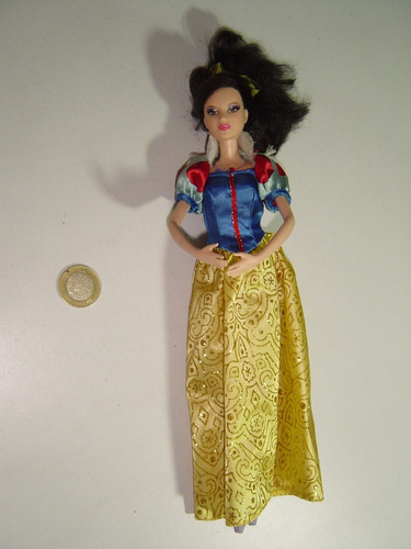 Muñeca Mattel 2010