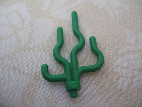 Action Figure Green Weapon