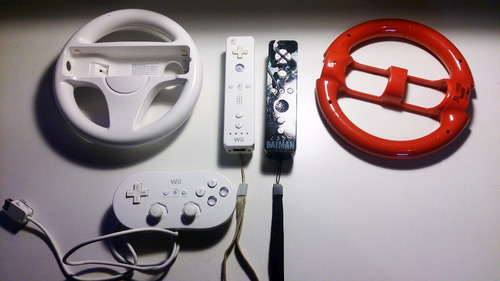 Nintendo Wii + 3 Controles + 11 Juegos