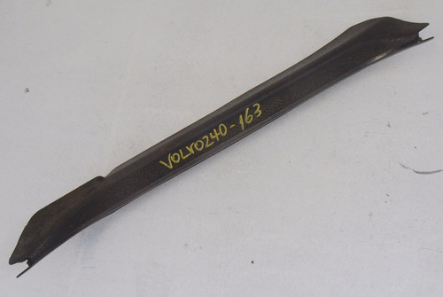 Pisadera Trasera Izquierda Volvo 240 Gl Año St Wag 1987-1991