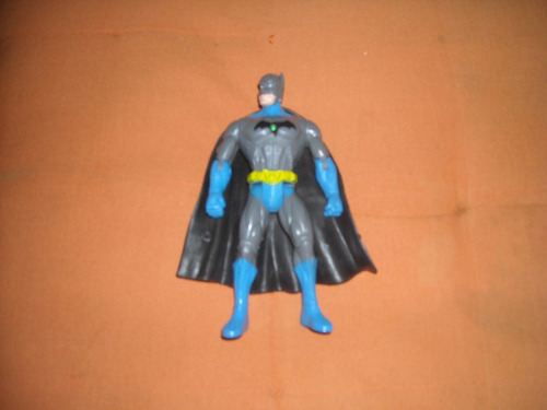 Figura De Batman 14 Cm D Alto Vienen En 3 Modelos Diferentes