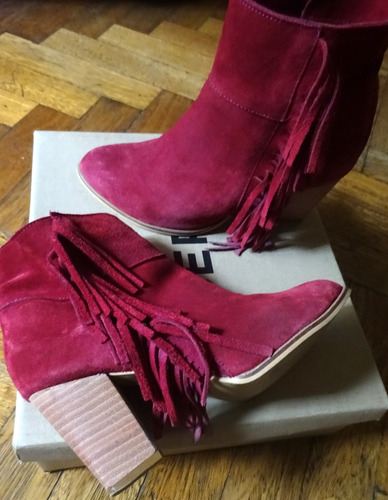 Bota De Gamuza Con Flecos Bordo Numero 39