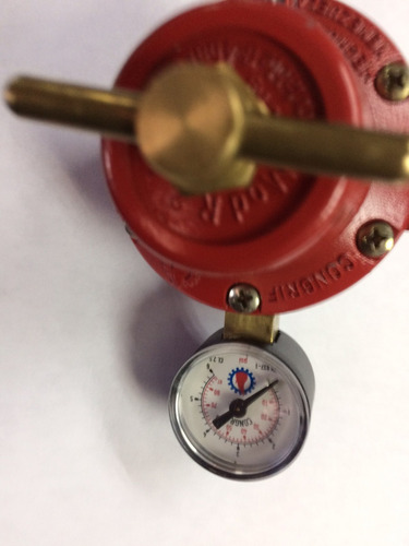 Regulador Para Gas R3a-m Con Manómetro Rosca De 1/2 Congrif