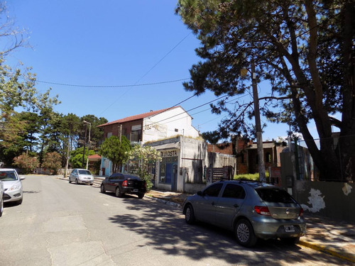 Imagen 3 de 4 de Vendo Lote De Terreno Con Locales Playa Pleno Centro
